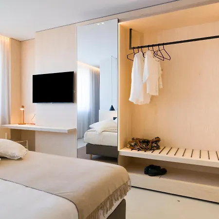 Criu Boutique 호텔 *